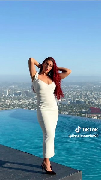 One Leg Sleeve in Football: A Unique Trend