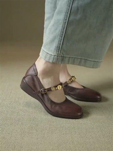 The Perfect Combo: Elegant Pantyhose & High Heels Show #beauty #heels #legs #foot