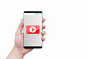 【iPhone1つでYouTuber】iPhoneだけで動画編集できる編集アプリを紹介