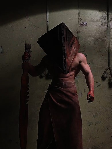 Tag a Pyramid head fan #pyramidhead #pyramidheadcosplay | pyramid head