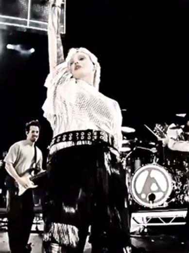 Emily Armstrong's Two Faced: A Linkin Park Tribute