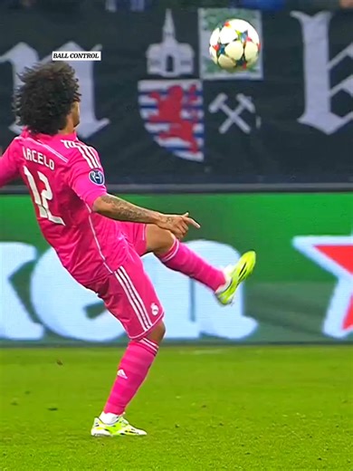 Amazing Ball Control Moments in Football | Viral Soccer Clips