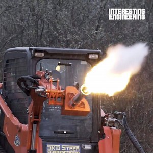 This is the world’s first skid steer mounted, boom arm mounted flamethrower. Via: Skid Steer Solutions | Interesting Engineering