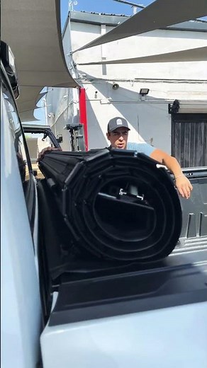 BAK Revolver X4s: Hard-Up Tonneau Cover