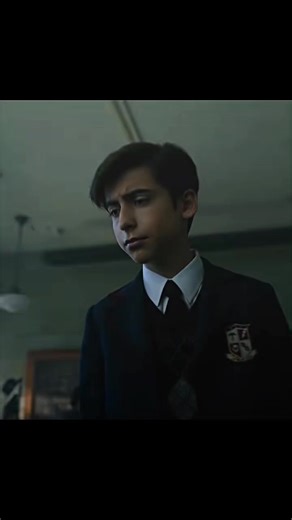 Aidan Gallagher's Role in The Umbrella Academy