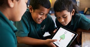 New Zealand students prototype their own Samoan language app with iPad