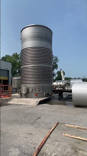 Hydro test for an API 650 tank with half pipe