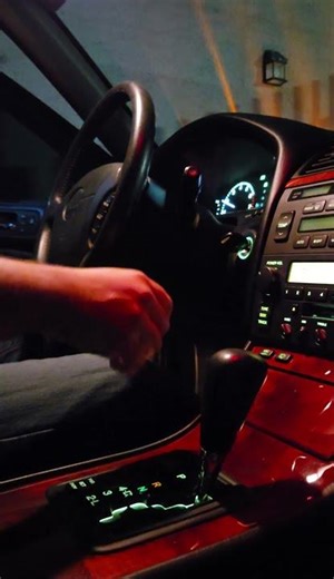 Lexus LS400 98 start