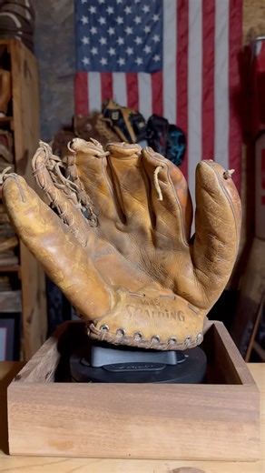 Spalding 1045 Johnny Callison #mlb #baseball #baseballequipment #vintagebaseball