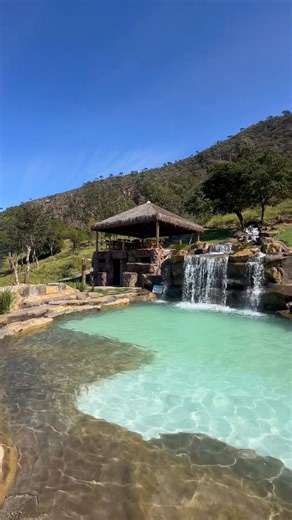 Na piscina mais famosa desse Facebook! Pousada Carraro, Serra da Canastra | Viajantes App