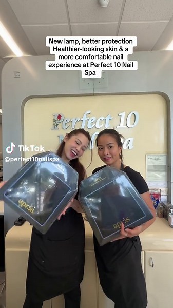 Experience Healthier Nails with Gel Pedicure at Perfect 10