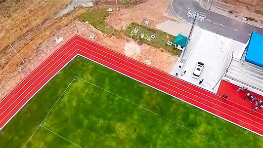 Square running track with right-angle corners sparks backlash in Thailand