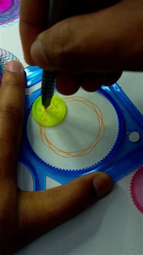 Perfectly Satisfying Spirograph Drawing
