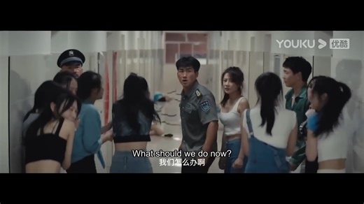 2.4M views · 46K reactions | As soon as the students ran out of the door, they were swallowed by the big snake and immediately turned around and ran back to the dormitory! 学生们刚跑出门就被大蛇一口吞，立刻转身跑回宿舍！ #巨蛇闯女校 #RisingBoasinaGirlsSchool #优酷电影 #youkumovie | Youku Movie | Facebook