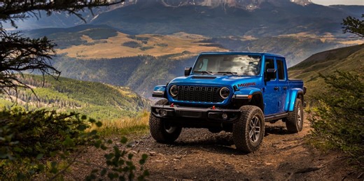 Jeep Pulls the Plug on the Plug-In Hybrid Gladiator 4xe, but Don't Forget a Hemi V-8 Model Is Coming
