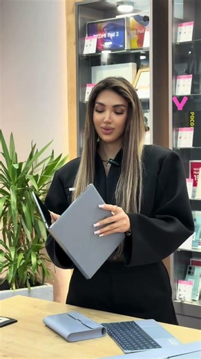 Huawei MateBook Fold Ultimate 18”💻