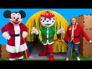 Assistant has a Magical Holiday Claw Machine with Mickey and Paw Patrol - Videos For Kids