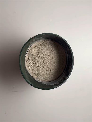 El concreto no es solo para construir… también es para crear ✨ Con la técnica correcta puedes transformar este material en piezas modernas, funcionales y hasta en tu propio proyecto de vida 🧱🤍 Todo empieza aprendiendo la base. SIGUEME y comenta CONCRETO si quieres dar el primer paso #emprendedesdecasa #emprendimiento #emprender #negociosonline #concretocreativo #EmprenderDesdeCasa #emprendeconcreatividad #emprenderdesdecasa #concretodecorativo