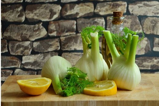 6 Best Substitutes for Fennel (Updated 2025)