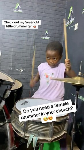 Star Blessing on Instagram: "Hit me up if you need a little drummergirl in your church😍 i have them plenty @planetshakers_ng Here's one of my little student who amazes me all the time. She's just 5year old 😅🥁 #drumsharing #drums #femaledrummer #music #fyp #drumsharing #drumsdaily #practice #drumlife #yamaha #drummergirl #drumming #viralvideo #dailymusician #drummermom #recordingmusician #drummersofinstagram #drumvideo #paistecymbals #viralreelschallenge #drummer #drummersilike #instadailydrum