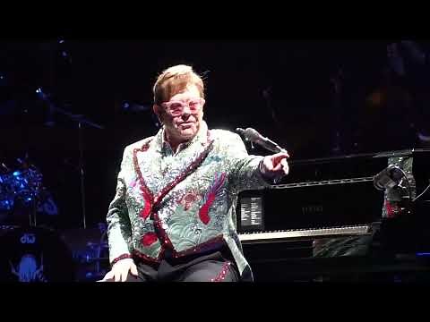 Elton John Live 2022 🡆 Tiny Dancer 🡄 Jan 22 ⬘ Houston, TX