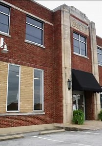 You Live in What? S02:E10 - Movie House, Dairy, Soda Plant