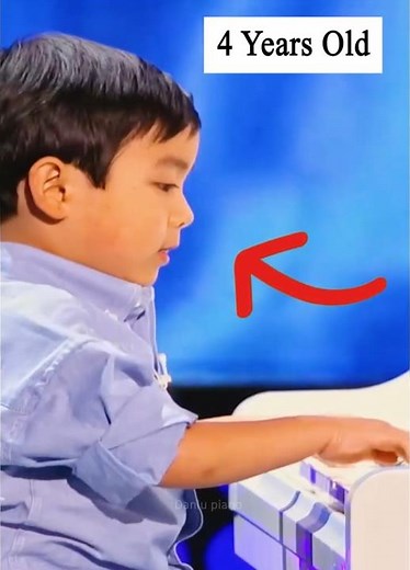 4-year-old’s insane piano skills 😳🎹🔥 #pianomusic #piano