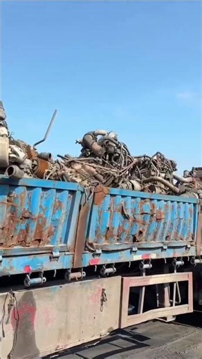 Big Engine Loading in Truck #engineloading