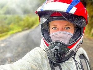 Itchy Boots LIVE from Central America