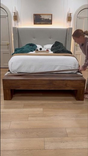 Projector Screen inside a bench! #diy