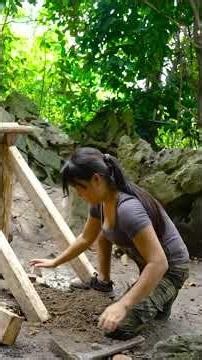 Building Survival Shelter in the Wild #bushcraft #nature #construction