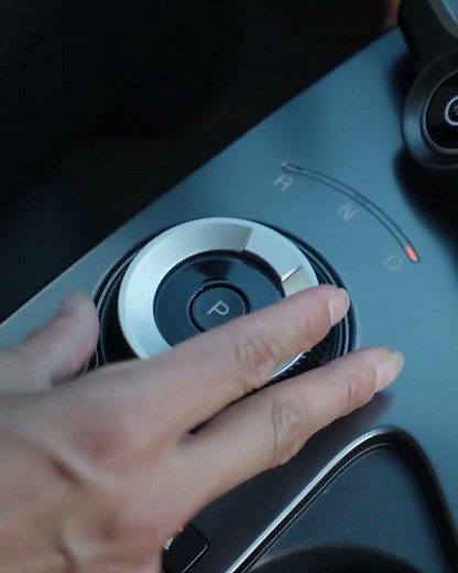 How to Drive a Kia EV6 | Hertz: How to EV