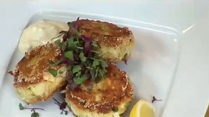 How to Make Baltimore Crab Cakes, Part 2