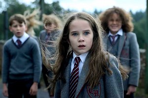 فيلم “الموسيقية ماتيلدا”.. كوميديا عائلية أم عالم بائس مليء بالتنمر؟