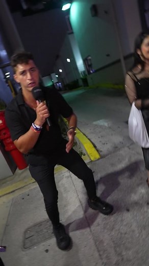 Language Love: Exploring Urdu in Karachi, Pakistan