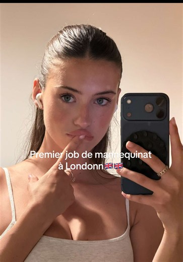 PREMIER JOB À LONDONNN🇬🇧 #mannequinat #modeling | mannequin