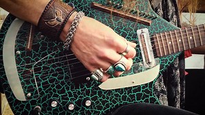 286K views · 4K shares | •LIKE the Justin Johnson Facebook Page! :) •Justin Johnson MUSIC & MERCH: www.justinjohnsonlive.com/store.html •SUBSCRIBE to Justin Johnson's YouTube Channel: www.youtube.com/justinjohnsonlive •Performed on a 19-String Jerry Jones Sitar Guitar | Justin Johnson | Facebook