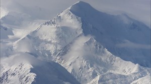 White House renames Mount McKinley as Denali on eve of trip