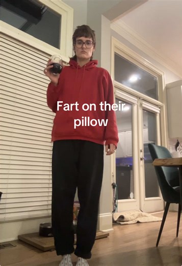 peytonrnd (@peytonrnd)’s video of fart pranks