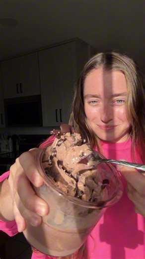 The best protein powder you may ask? Beef Isolate by Equip Foods. It doesn’t hurt my stomach since it isn’t whey and makes for the BEST sweet treats and baked goods! Code HAILEY for 15-30% off! https://www.equipfoods.com/HAILEY @equip.foods #equipfoods #equipprimeprotein #healthytreat