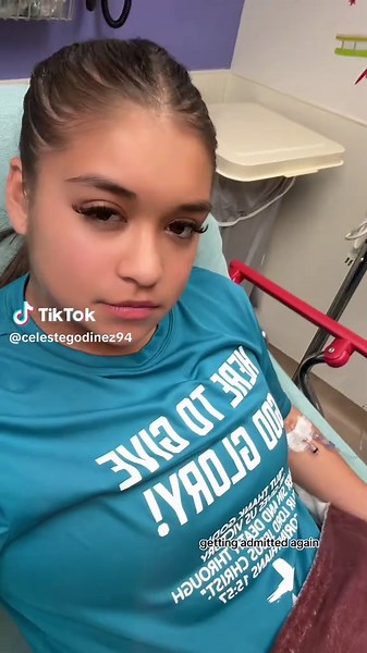 at least I got to cheer at my last hs football game but are we seriousss… #fyp #cheer