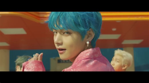 111-Boy With Luv) (feat. Halsey)' Official MV
