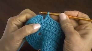 Crochet slippers (standard adult size) - Tejiendo Perú