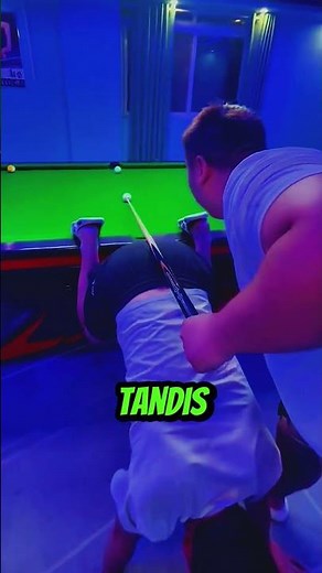 Un coup de billard incroyable en duo : quand la créativité devient la clé de la victoire !