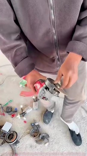 Angle Grinder Disc Disassembly Tutorial: Fast and Stable Techniques