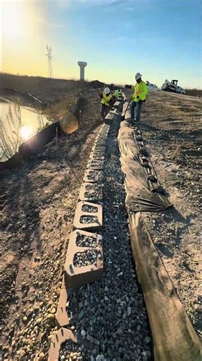 #pavers #humor #paverpol #adoquines #construction