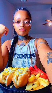 Cheese coneys #mukbang #coneys #chilicheesedog | Diamond Shanee