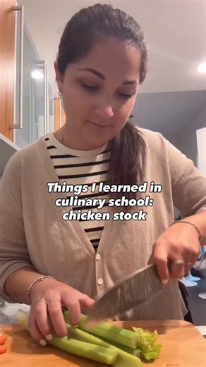 How to make Chicken stock 2 ways 🍗 from things I learned in culinary school 🏫 #cooking #culinaryschool #soup #recipe #foodies | Karens_Cooking
