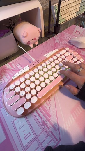 Unboxing the RK ROYAL KLUDGE Retro Typewriter keyboard! It’s so cuuute! 💕 #asmr #keyboard #typjng #relaxingsounds