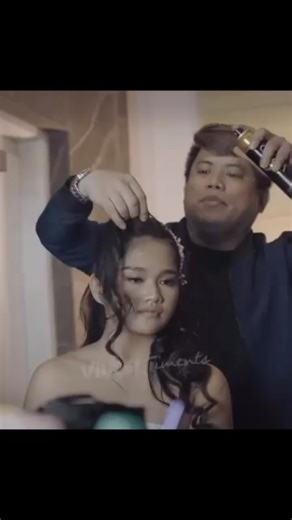 TUTORIAL MAKEUP on Instagram: "Sabar om.. sabar..  . Credit : dm . =========================== Suka videonya? Follow aja : .  @tutorial.makeup.indo  @tutorial.makeup.indo  @tutorial.makeup.indo . =========================== . . #makeupindonesia #modelindonesia #inspirasimakeupwedding #fyp #viral"